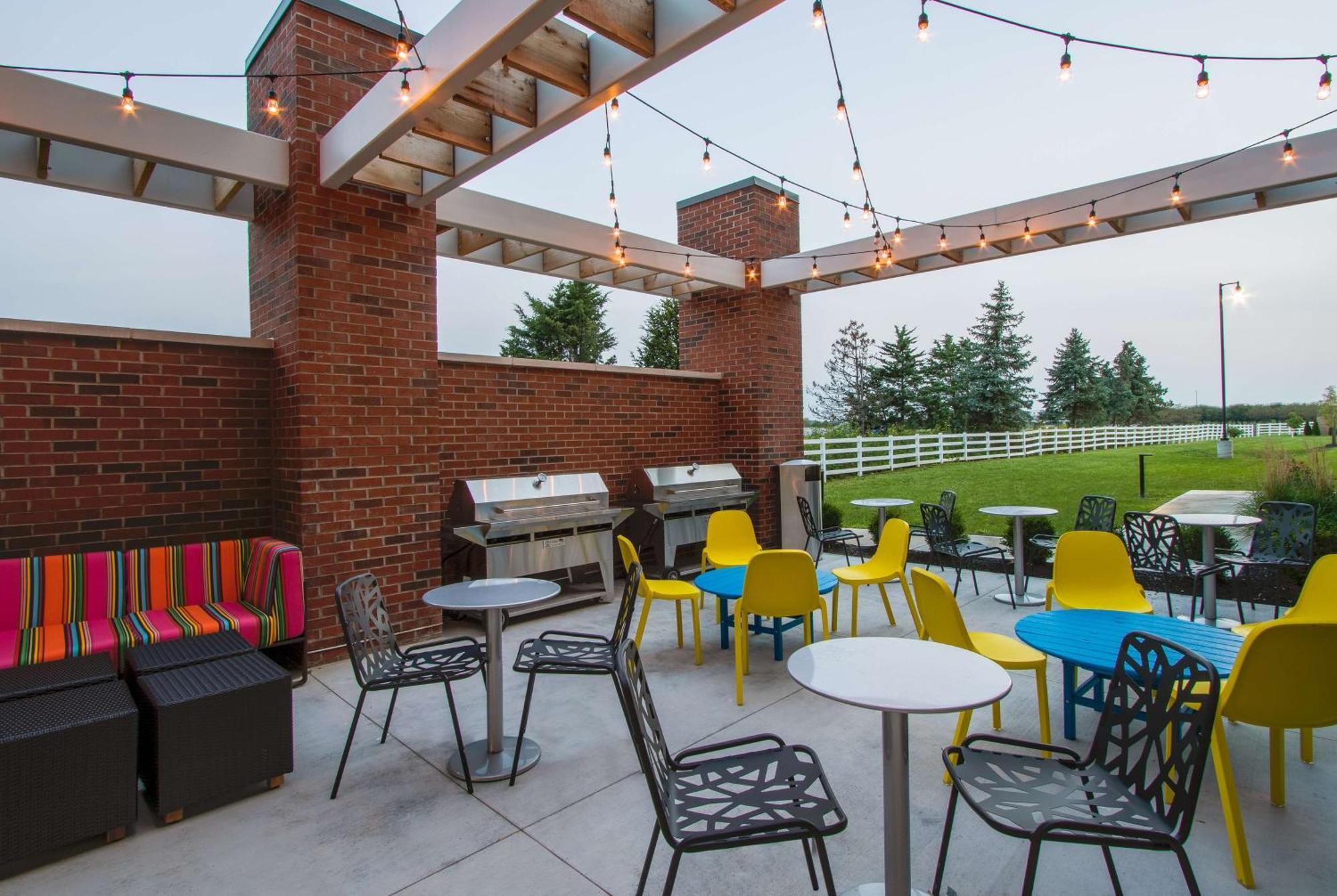 Home2 Suites By Hilton Grove City Columbus Экстерьер фото